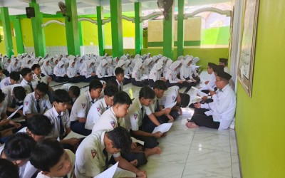 Jelang TKA, MTs Negeri Kota Probolinggo Gelar Doa Bersama